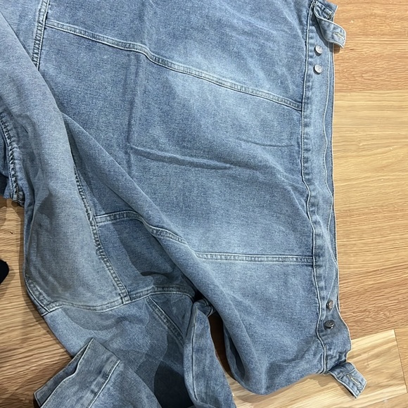 Hoodie Jean jacket - Picture 3 of 4